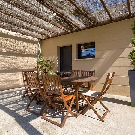 Host Lyon - Patio Villa Jonage